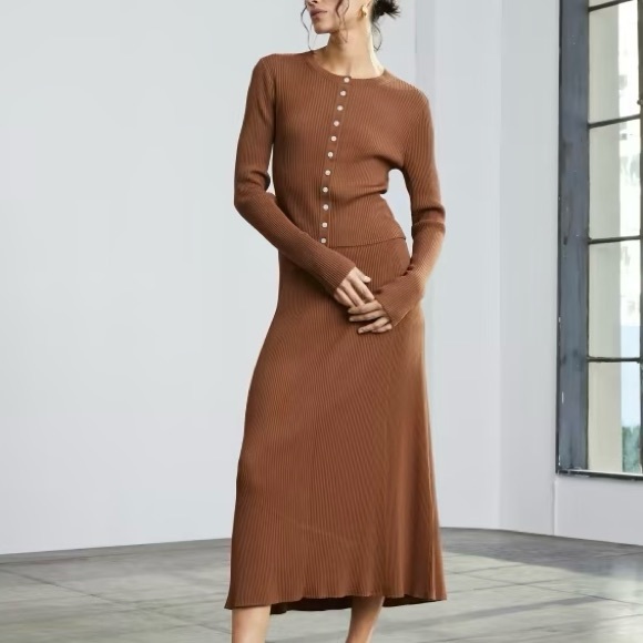 NWT Everlane The Ribbed Cropped Cardigan - Cocoa Brown - Picture 4 of 10